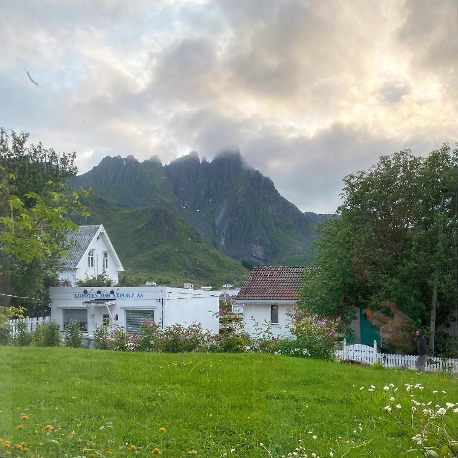 Lofoten Overnatting - Ballstad Exterior foto